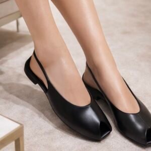 FLAT SANDALS